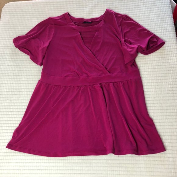 Torrid Pink Keyhole Front Flutter Sleeve Faux Wrap - Picture 4 of 8